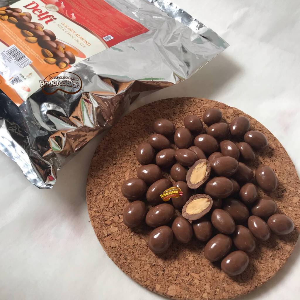 COKLAT DELFI ALMOND 1KG