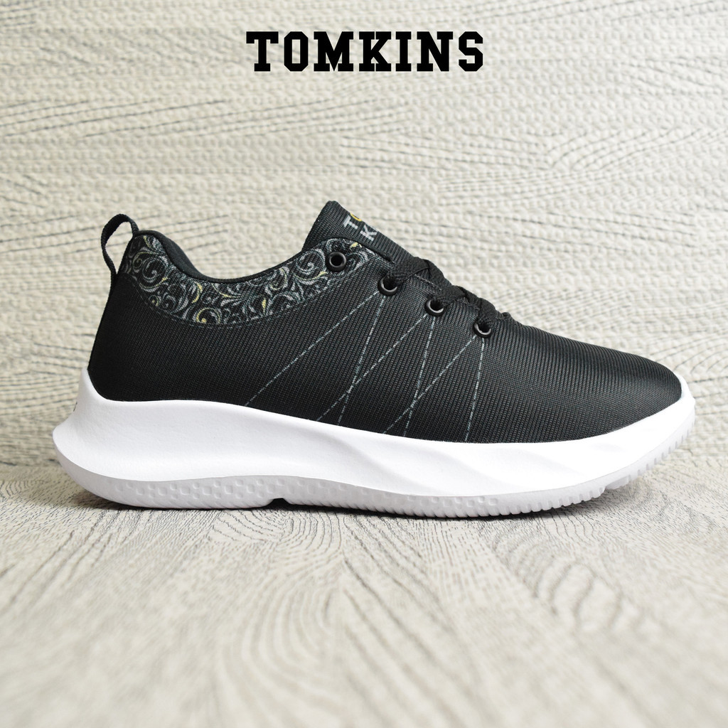 TOMKINS Anora  - Hitam Putih Sepatu Sekolah Wanita