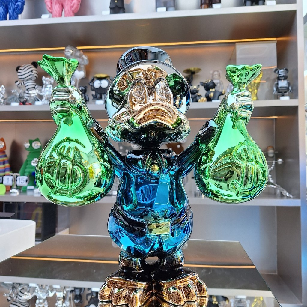 Patung Bebek Bos Monopoli Dekorasi Rumah Minimalis / Scrooge Mc Duck Chrome Ombre Figure M252