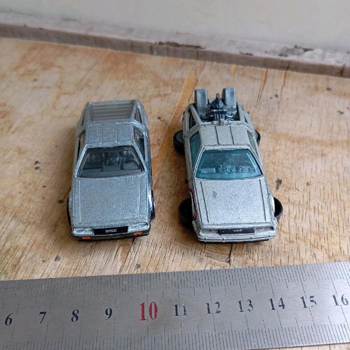Losse Mainan Anak hot wheels dmc back to the future