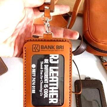 Gantungan Id Card Bank BRI Name Tag Kulit Asli Lanyard Kartu Bank BRI - Tan Camel