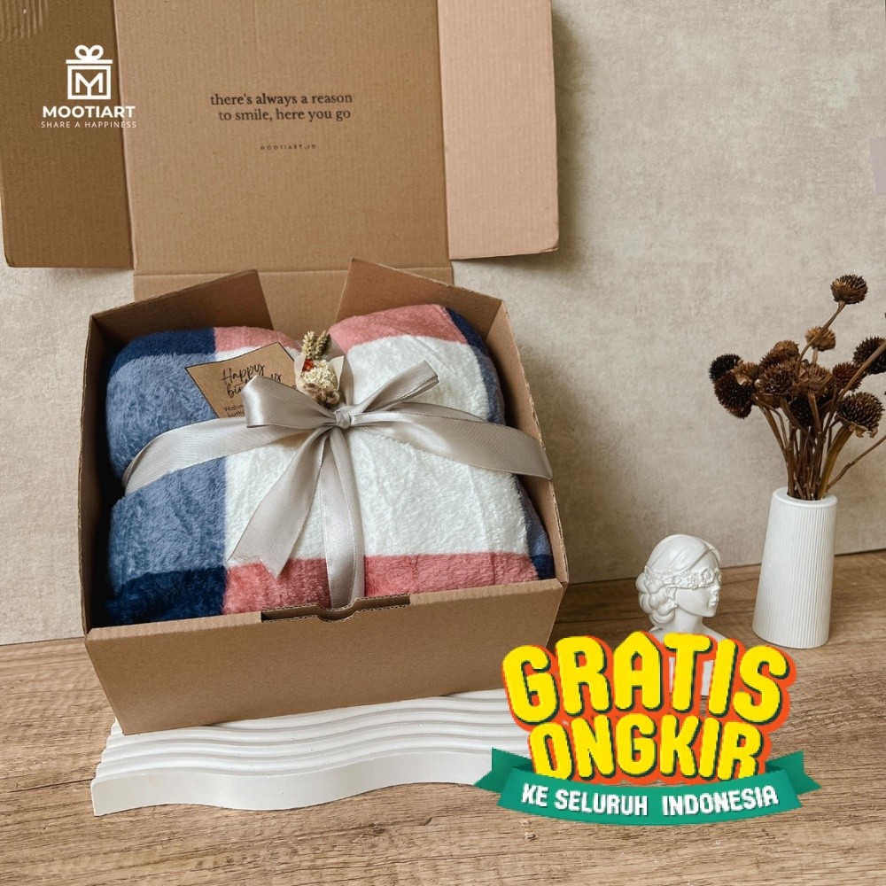 [MOOTIART.ID] HAMPERS SELIMUT COUPLE - Hampers selimut hampers couple wedding gift kado pernikahan h