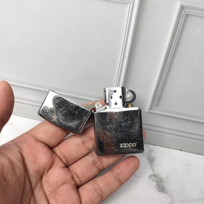 Zippo Ice Silver Glossy Chrome Classic Original Preloved