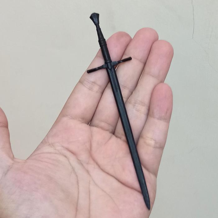 Diorama Miniatur black Steel sword the witcher MC FARLANE 7inch Aksesoris Figure