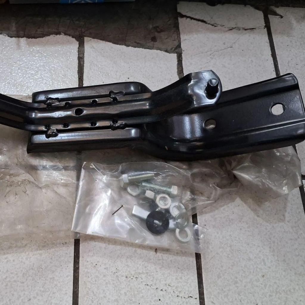 Tiang ban serep ring 10 vigano ori nos vespa sprint pts super ring 10.