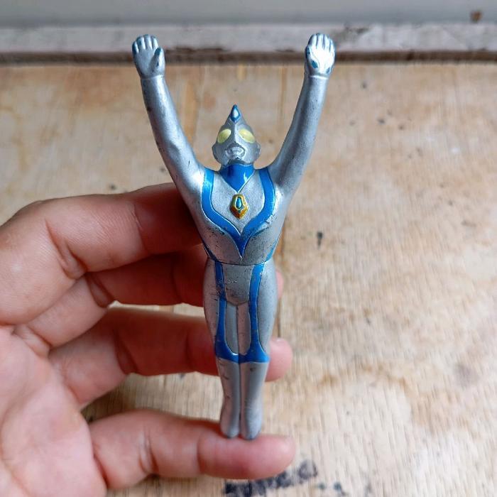 ultraman dyna vintage yutaka 1997 Mainan Loose