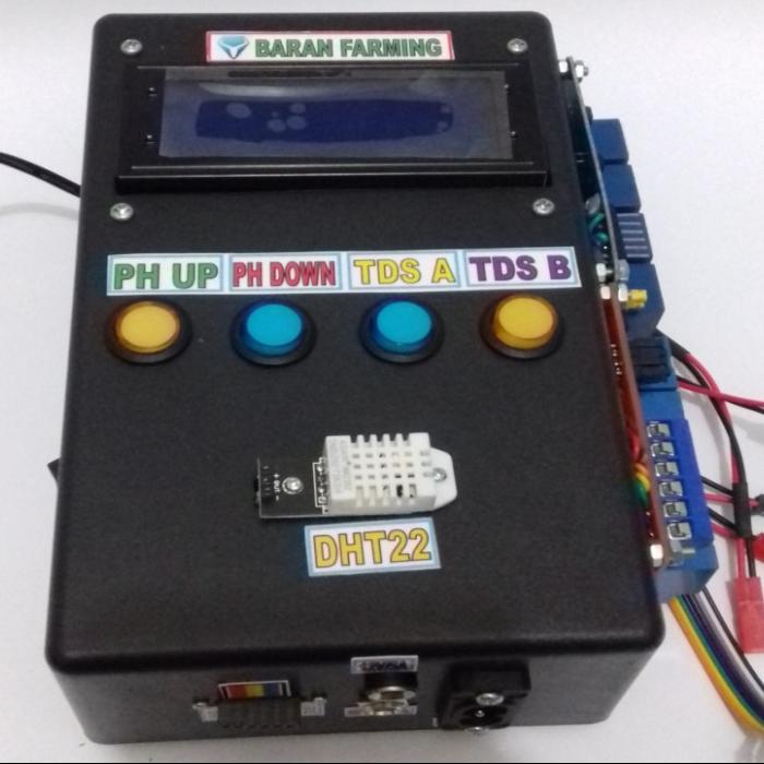 Alat Pengontrol PH dan Nutrisi Hidroponik Berbasis IOT Online