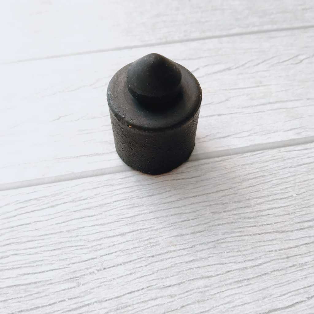 KARET BAWAH JOK SATRIA 2 TAK TS 125 HIU LUMBA KARET BAWAH JOK SATRIA 2 TAK TS 125 HIU LUMBA