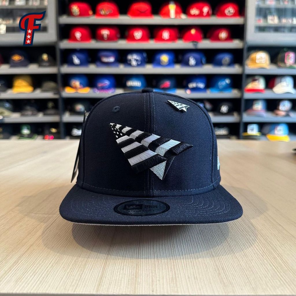 Topi New Era Paperplane Logo With Pin Navy Snapback Hat Original