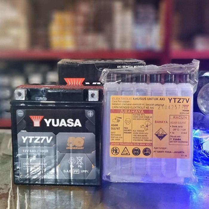 Aki      Yuasa       YTZ7V