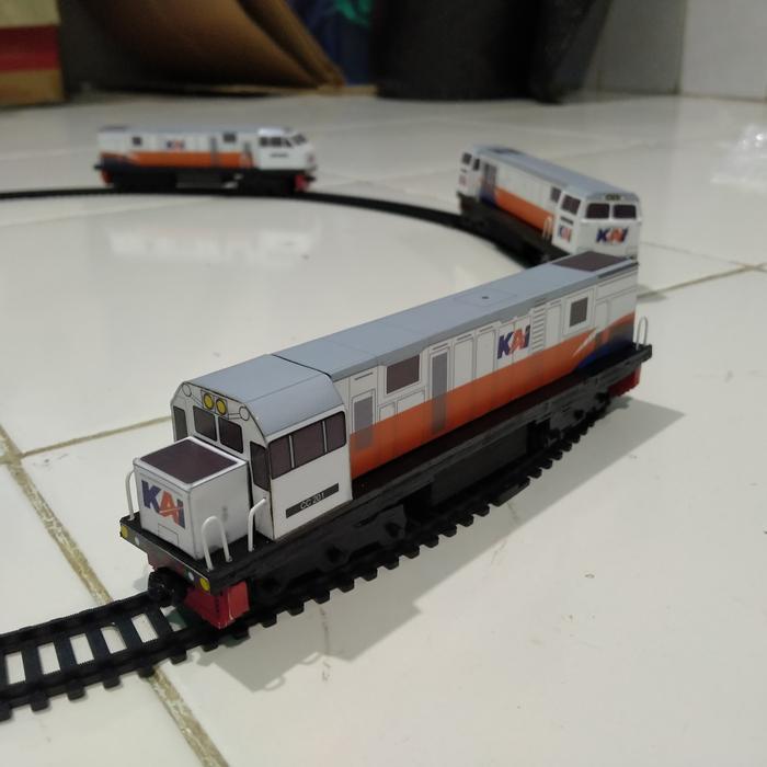 mainan kereta api miniatur lokomotif mobil rc - loko 206