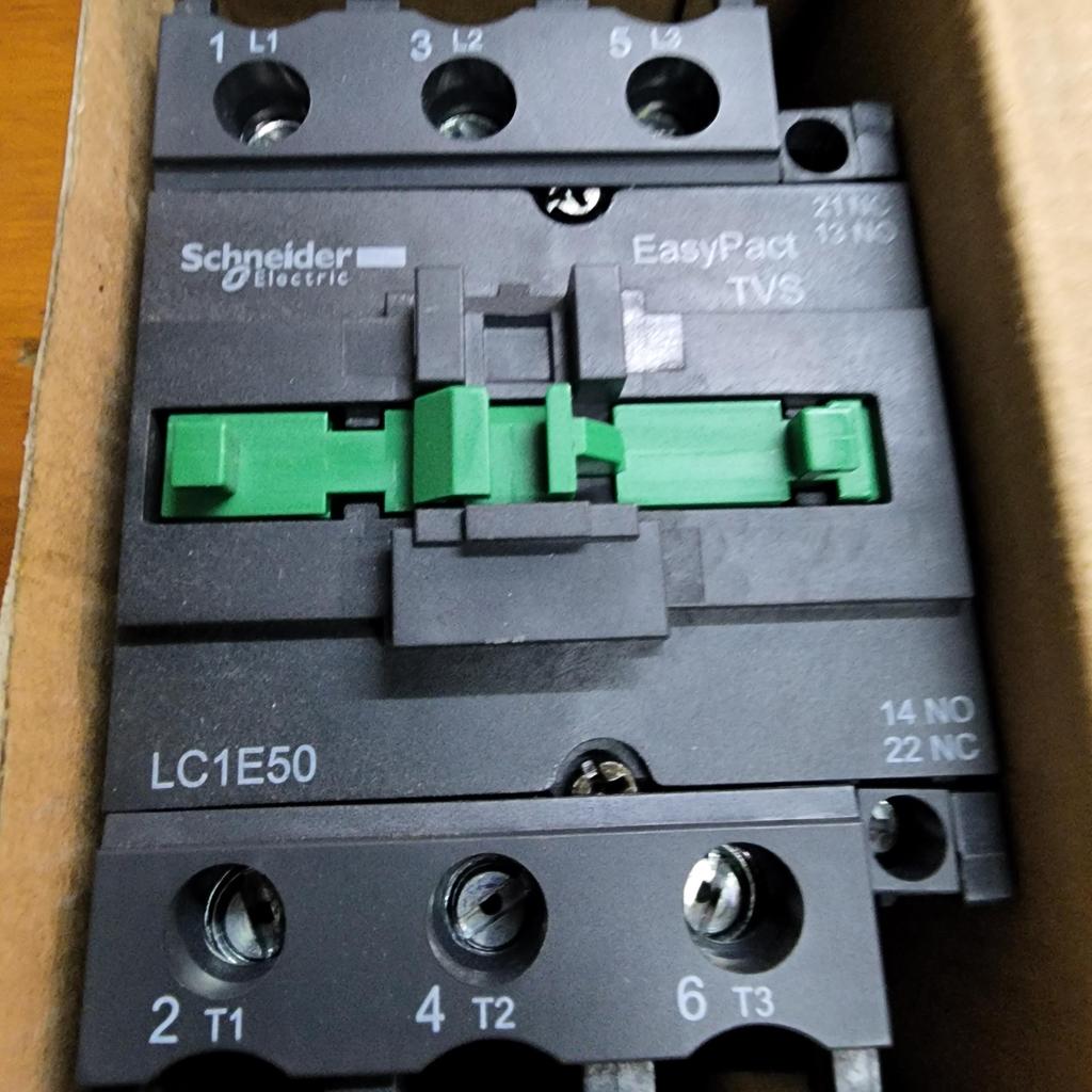 Kontaktor Schneider LC1E50M5 50A