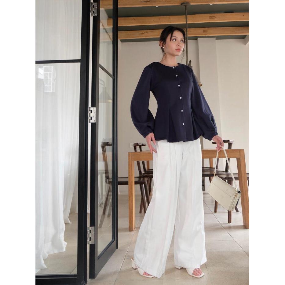 Kea Blouse - Neo Tailoring - Soft Cotton - Atasan Wanita - Office Attire - Black, S-M