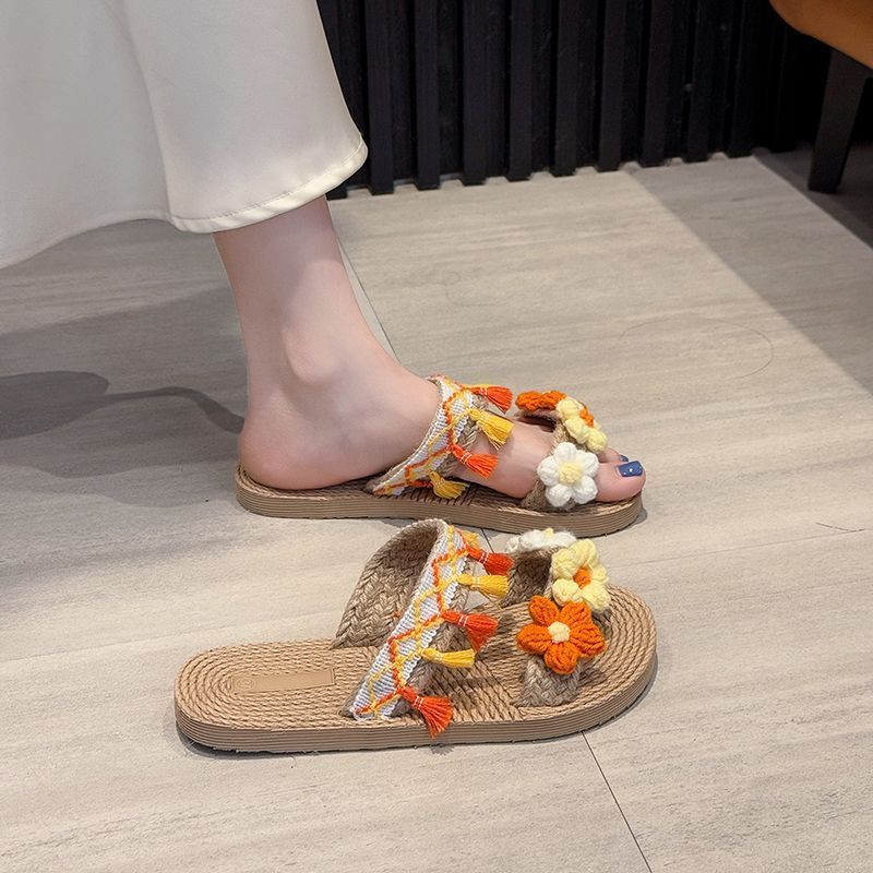 [COD]Sandal/selop datar anti selip motif bunga untuk wanita, cocok untuk dipakai saat liburan.