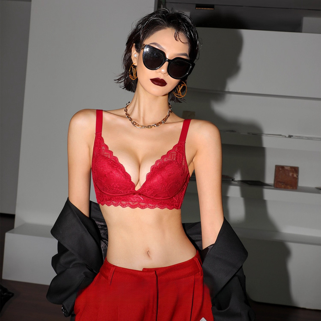 Awan Lembut Bra pengantin wanita model V-neck renda merah, bra punggung cantik.