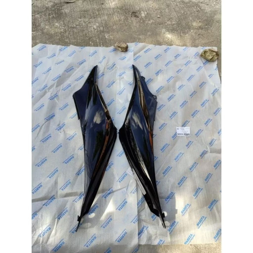 Cover body belakang kanan kiri revo absolut 110 hitam