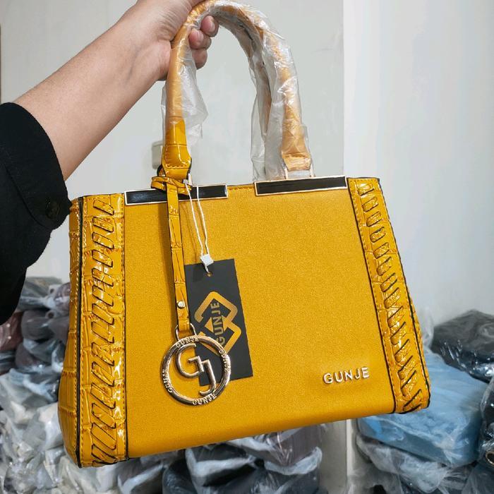 gunje tas original  wanita cantik #gunje 82 - putih