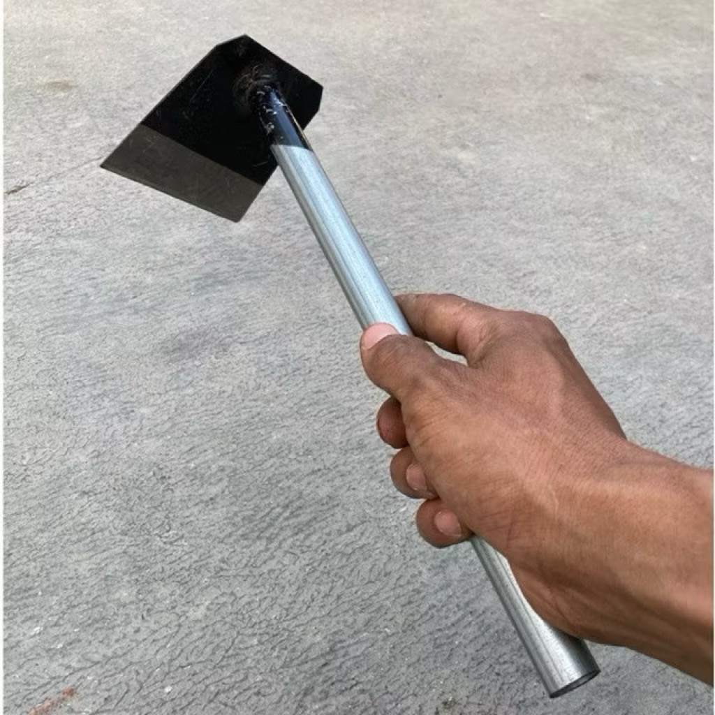 Cangkul Mini Plat Baja Gagang Pipa panjang 35cm - Kecrik/Cangkul Rumput