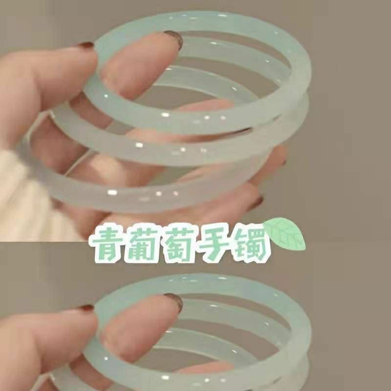 Simulasi anggur hijau gelang giok gelang lonceng strip tipis gelang gadis gelang tipis