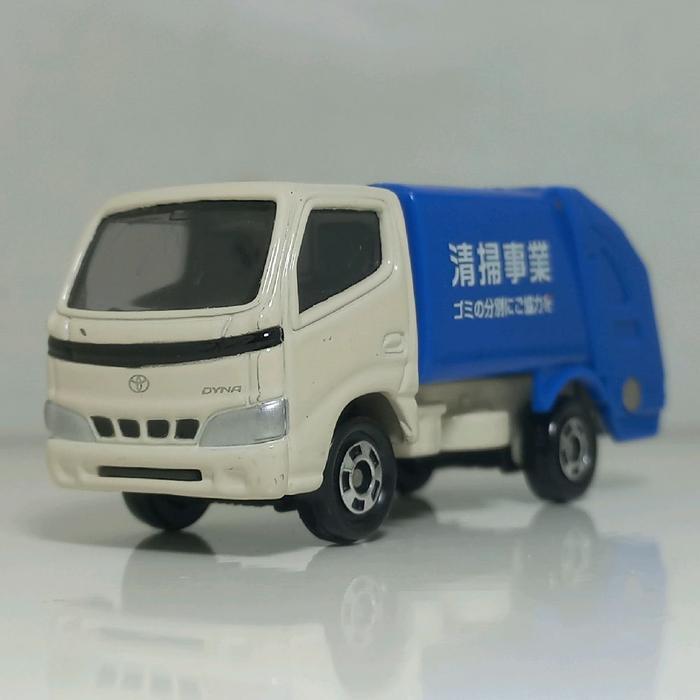 Diecast Tomica Toyota Dyna Refuse Truck Tomy No 45 truk