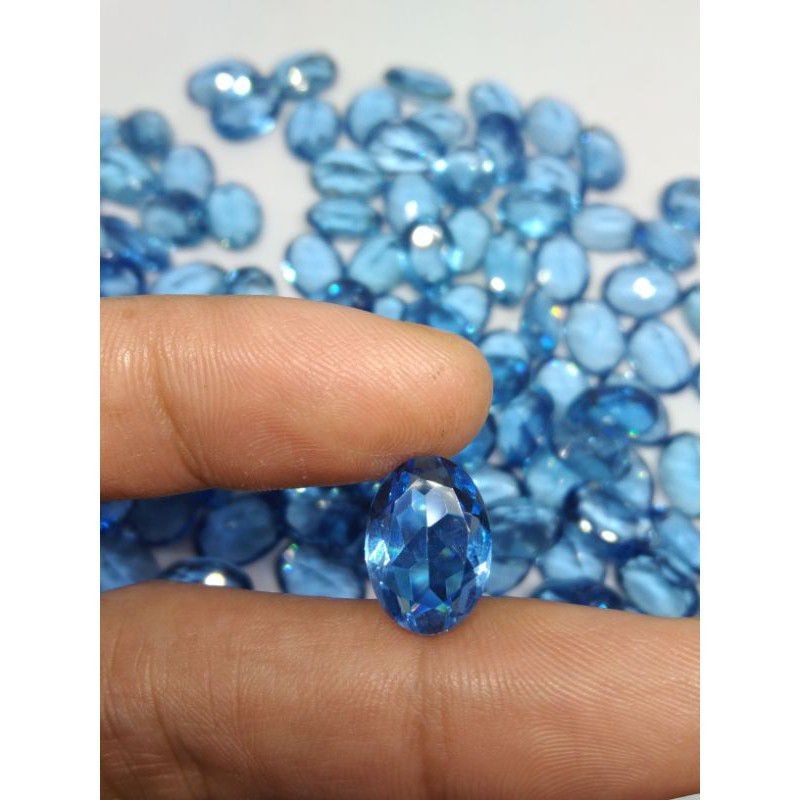 Batu permata blue topas london