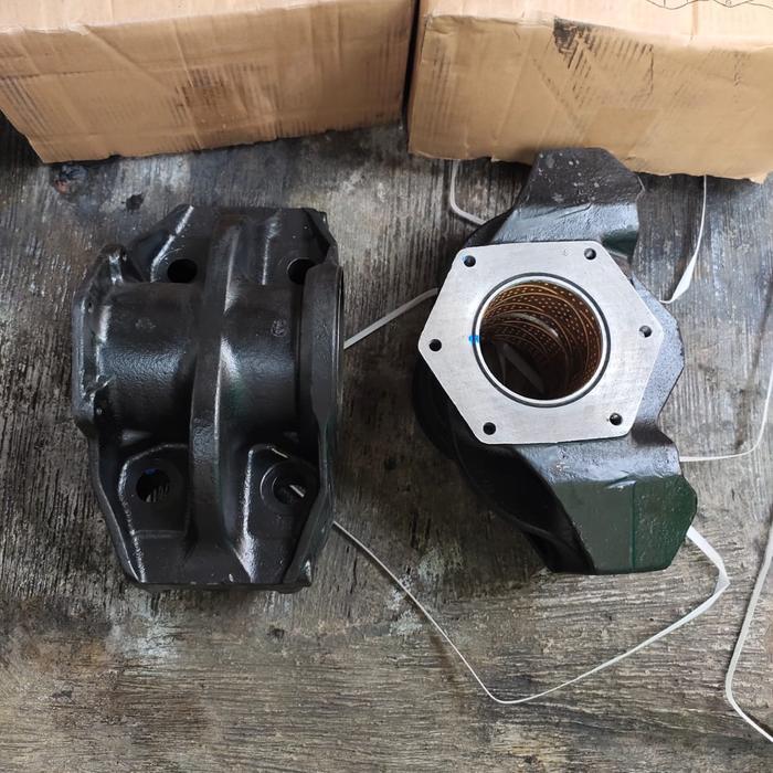 SEAT TRUNION HINO 500 PASS