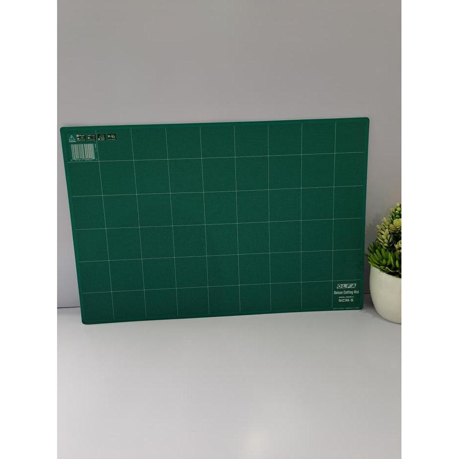 OLFA NCM S Alas Potong 45x30cm Cutting Mat NCM-S - Kuning, Standar