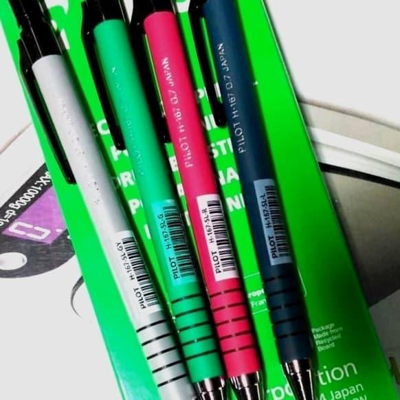 Pensil mekanik pilot H 167 0,7 mm.
