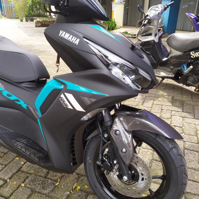 Spakbor depan carbon Kevlar All New Aerox conected
