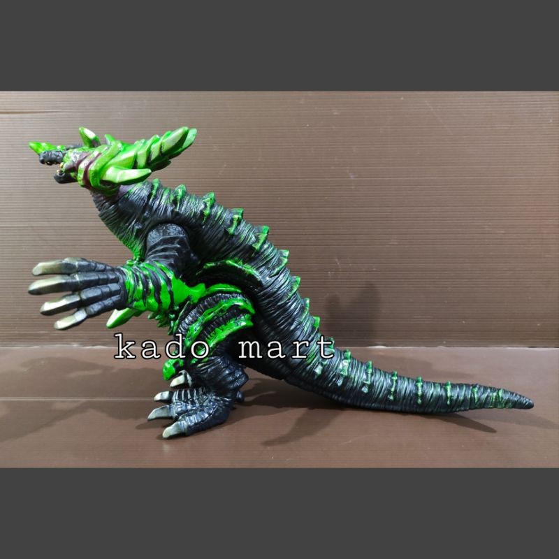 monster earth gomora ultraman action figure