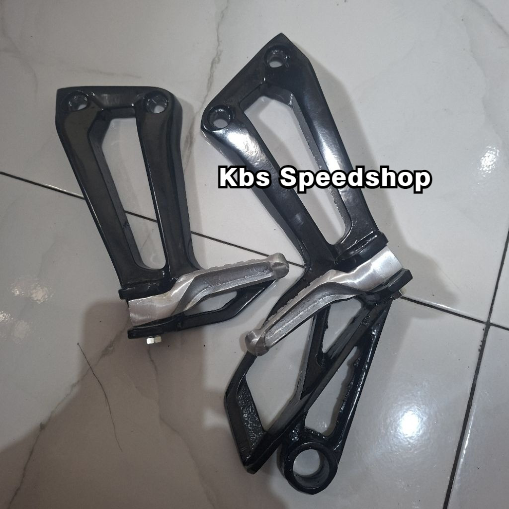 Footstep Step Belakang Yamaha Jupiter MX King 150 Set Step Ducati Thailand