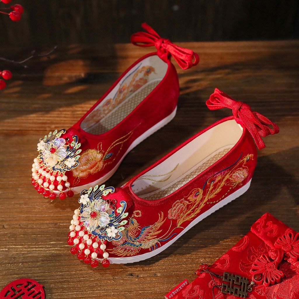 Sepatu Wanita Gaya Cina Xiuhe Sepatu Pernikahan Gaya Kuno Hanfu Sepatu Pengantin Sepatu Bordir