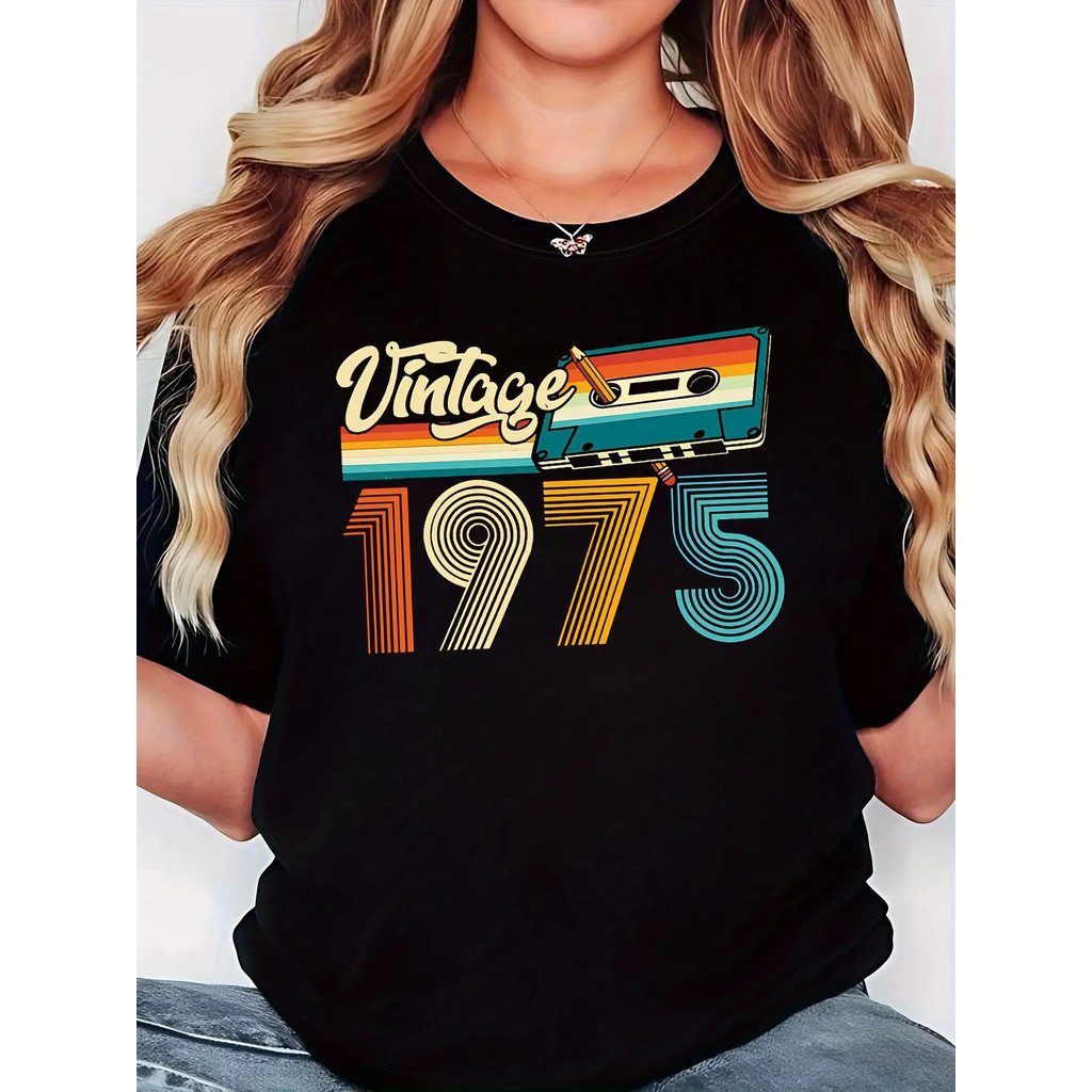 Kaos Grafis Pita Kaset Vintage Wanita 1975 - Kaos Musik Retro 80-an dengan Cetakan Nomor 1975, Kaos 