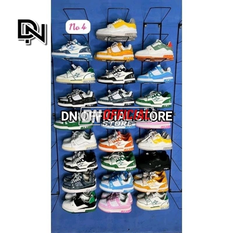 Rak sepatu susun 10 bahan besi/Rak gantung sepatu tempel dinding/Rak display sepatu besi