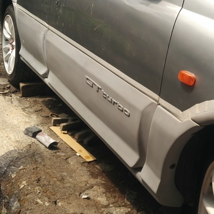list moulding starlet kapsul gt turbo 1990 - 1998