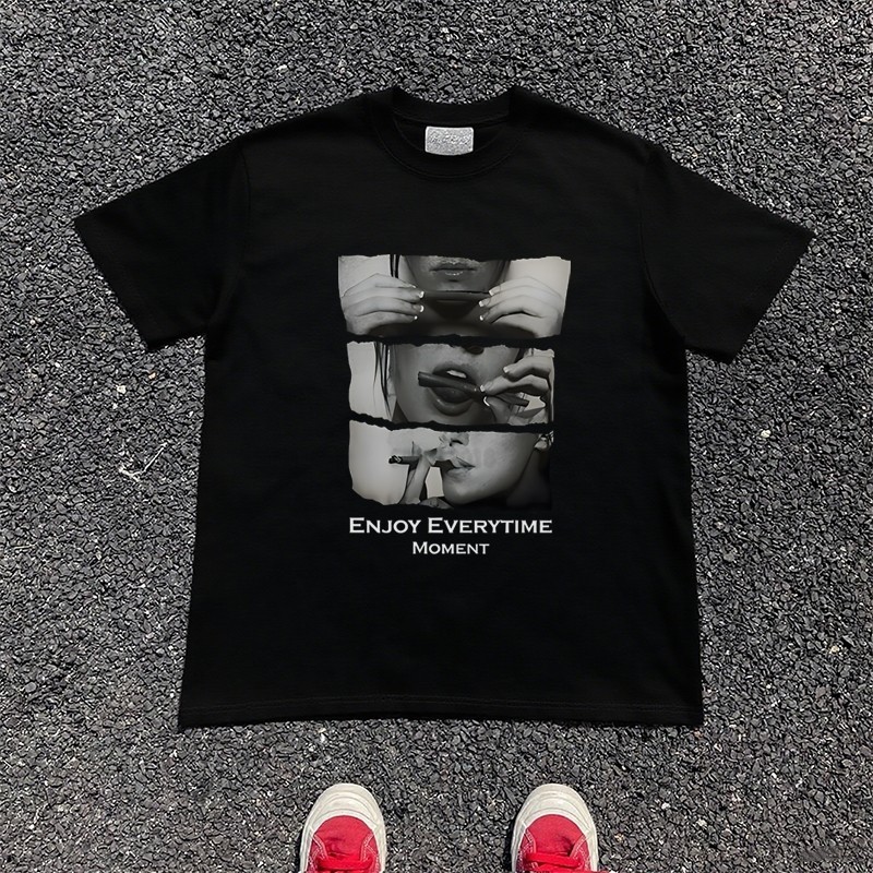 TINY Tshirt Oversize Baju Kaos Pria Distro Original 100% Tebal Gaya Amerika Retro Gulung Rokok Cetak