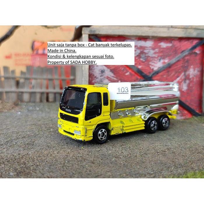 Tomy  Isuzu Giga Tanker Truck Kuning Ex Giftset Transport Truck Set Tomica Diecast Miniatur
