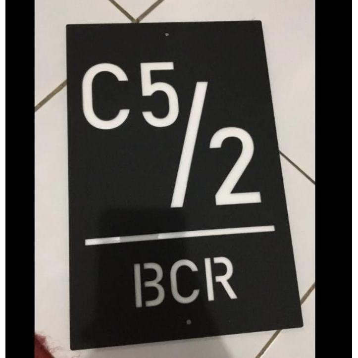 ENERZA Papan Nomor Rumah Lampu LED Acrylic Hiasan Teras Rumah Akrilik - Tnpa LED 30x17