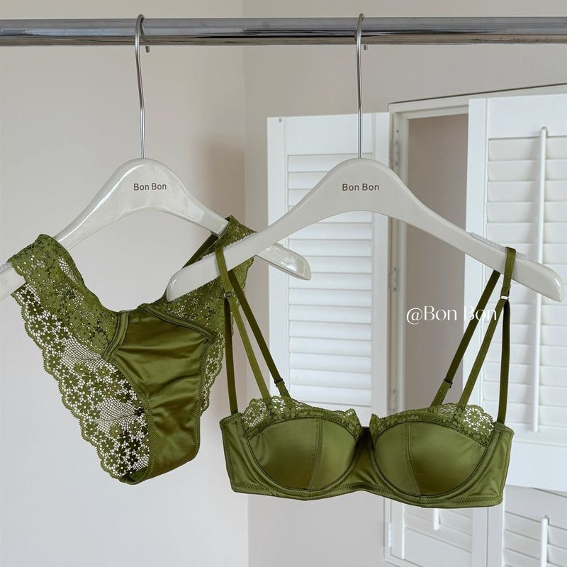 LadyAllure COD Set Bra Wanita Sutra Renda Hijau Sensual - Bra 1/2 Cup dengan Kawat Lunak, Payudara T