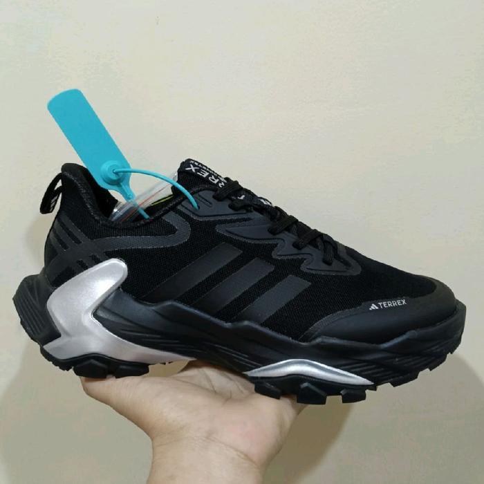 Sepatu Hiking Terrex X Goretex Low Black/Silver