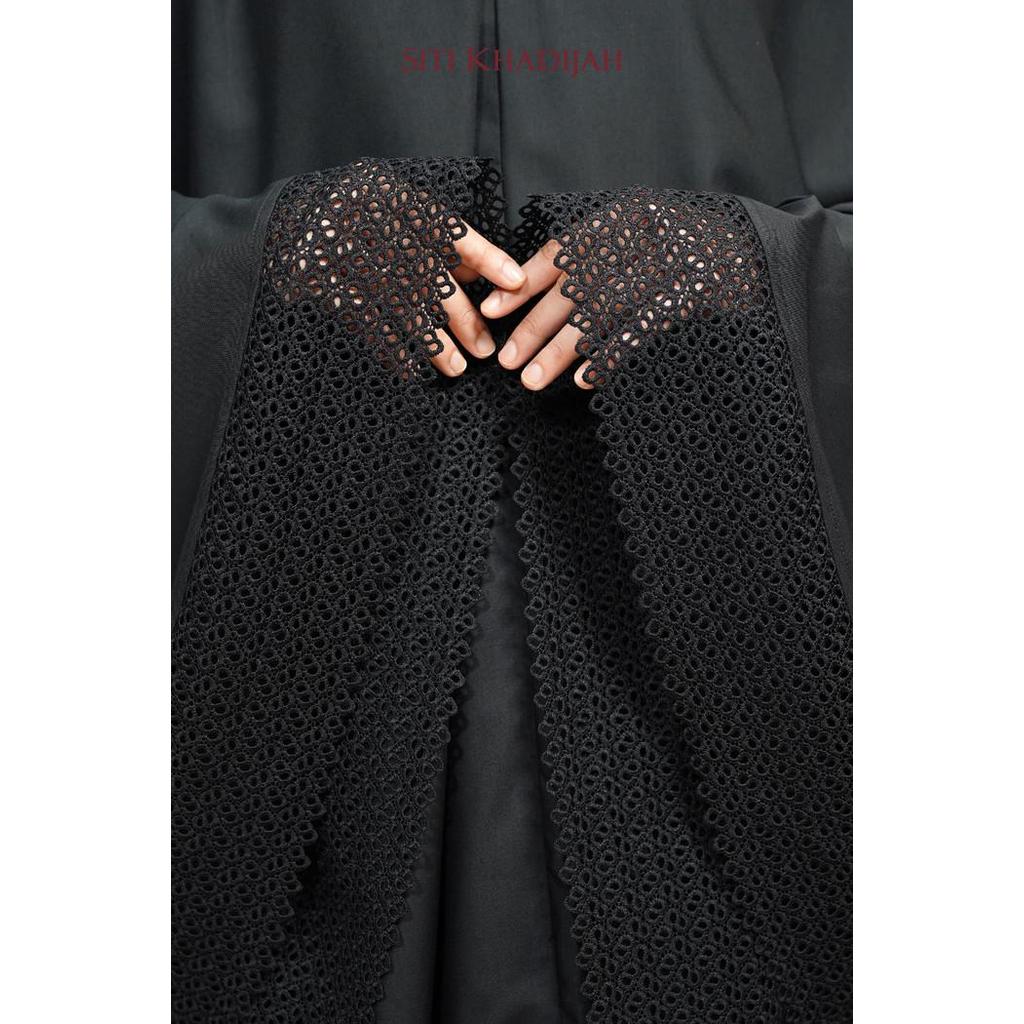ERN-104 MUKENA SITI KHADIJAH X BUTTONSCARVES - ULTA FINE LACE PRAYER ROBE