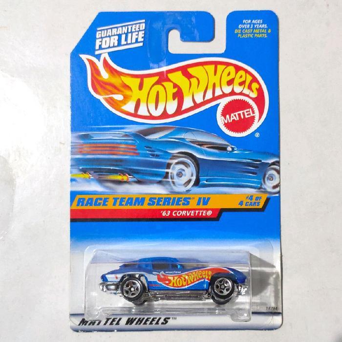 Mainan Hot Wheels 63 Corvette Split Window biru 1998 HW Race Team