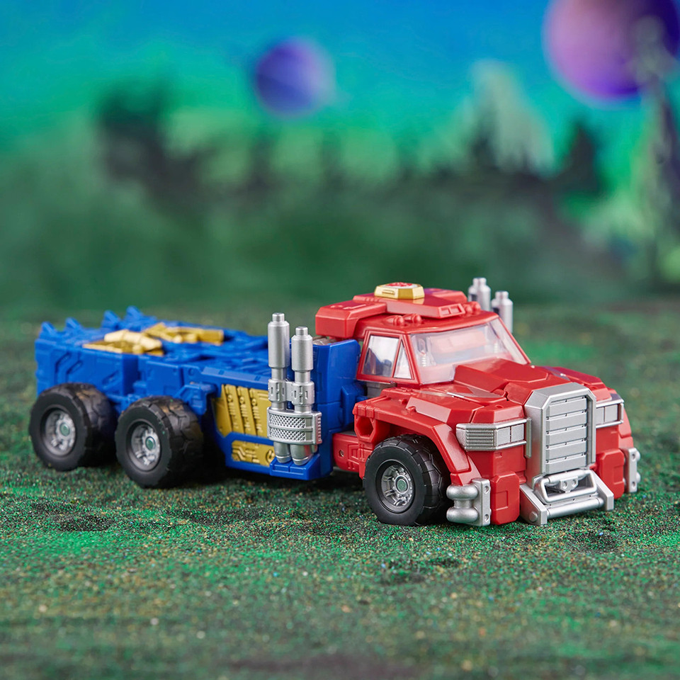 [In-Stock] Hasbro Transformers Legacy Evolution Optimus Prime (Armada Universe) 19cm Commander Class