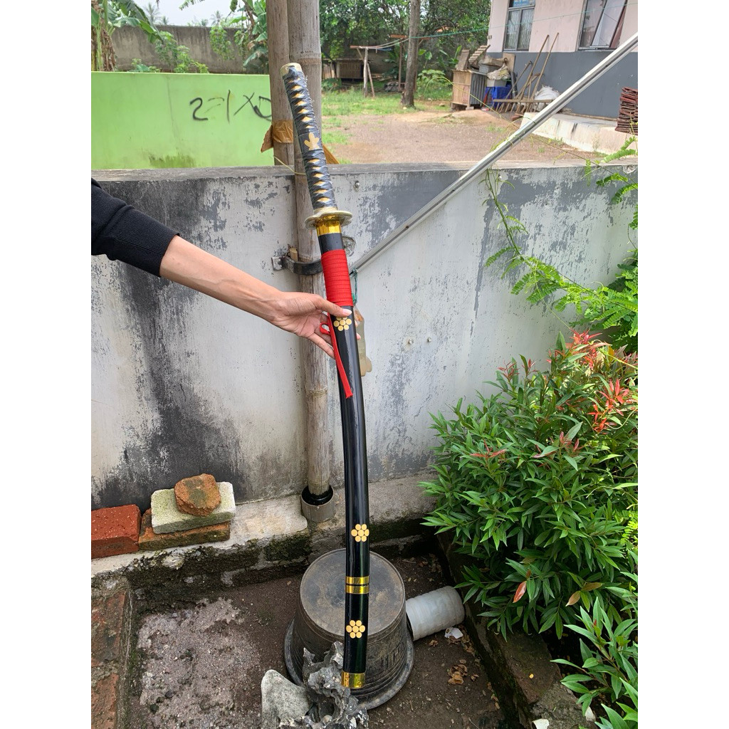 ZORO ENMA BLACK Katana kayu asli