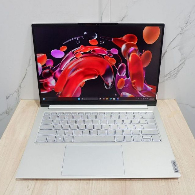 laptop Lenovo Yoga Slim 7 Pro 14ARH7 AMD Ryzen 7 6800HS Creator Edition Ram 16Gb Ssd 1Tb SCU20894