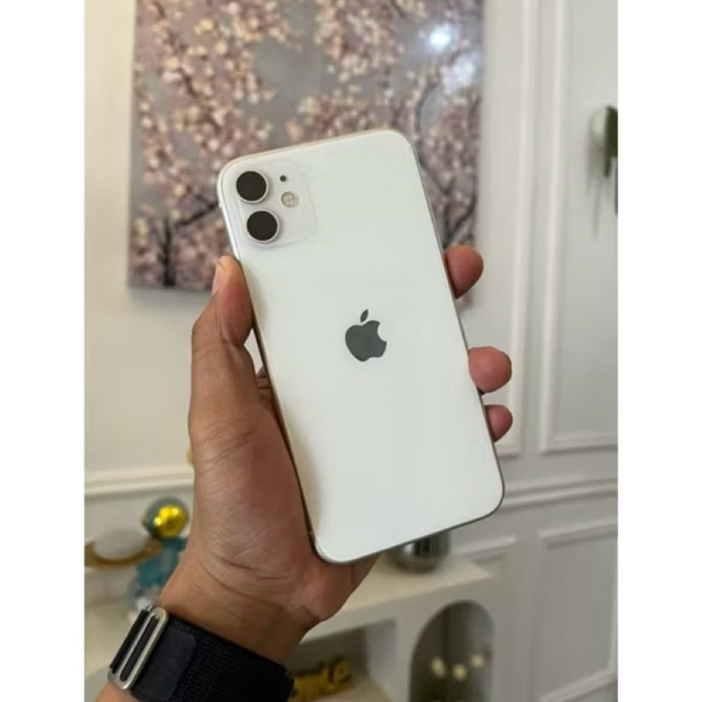 Hp Iphone aple 11 64 GB.. Kondisi Normal Dan mulus Second Pribadi