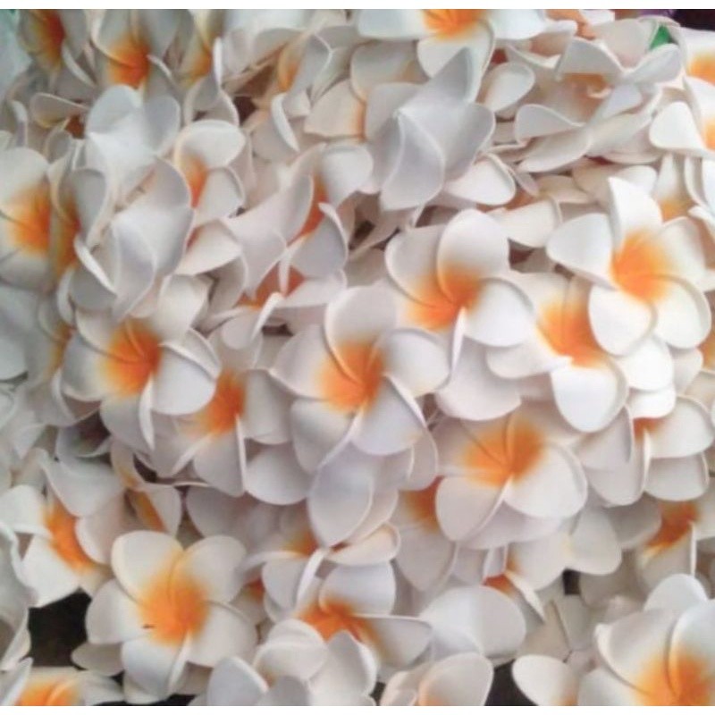 TERBARU Bunga Kamboja Palsu Diameter 7cm Isi 100 Bunga