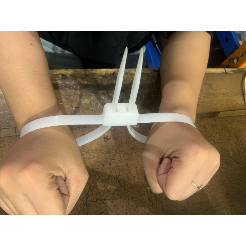 Borgol Plastik Sekali Pakai