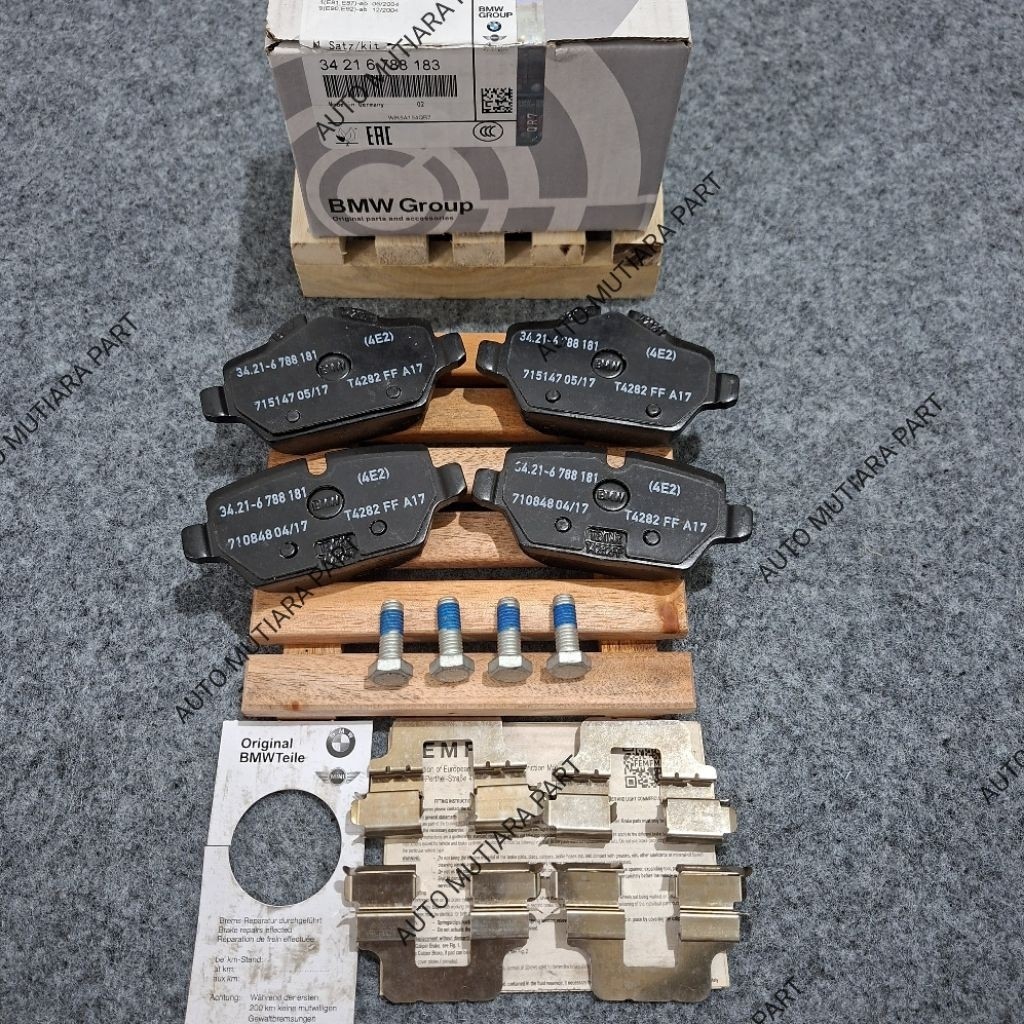 Kampas Rem Brake Pad Belakang BMW E90 E90 E87 E81 34216788183 Original