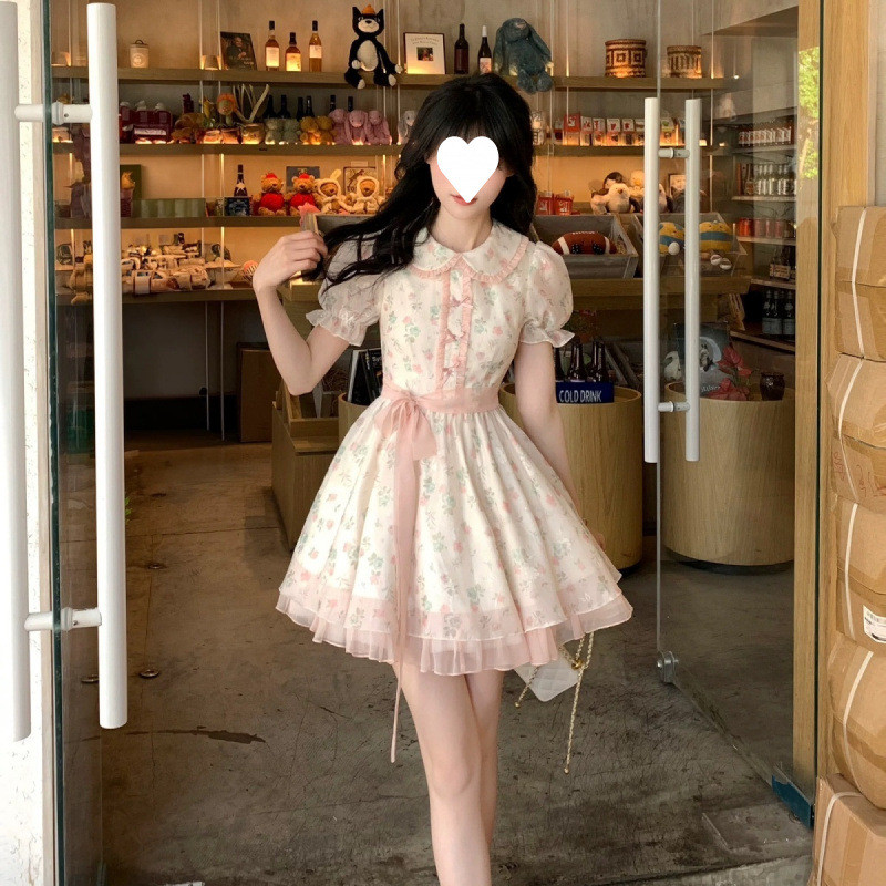 Gaun Slim Fit Musim Panas Kerah Boneka Manis Cetakan Blok Warna Ikat Pinggang